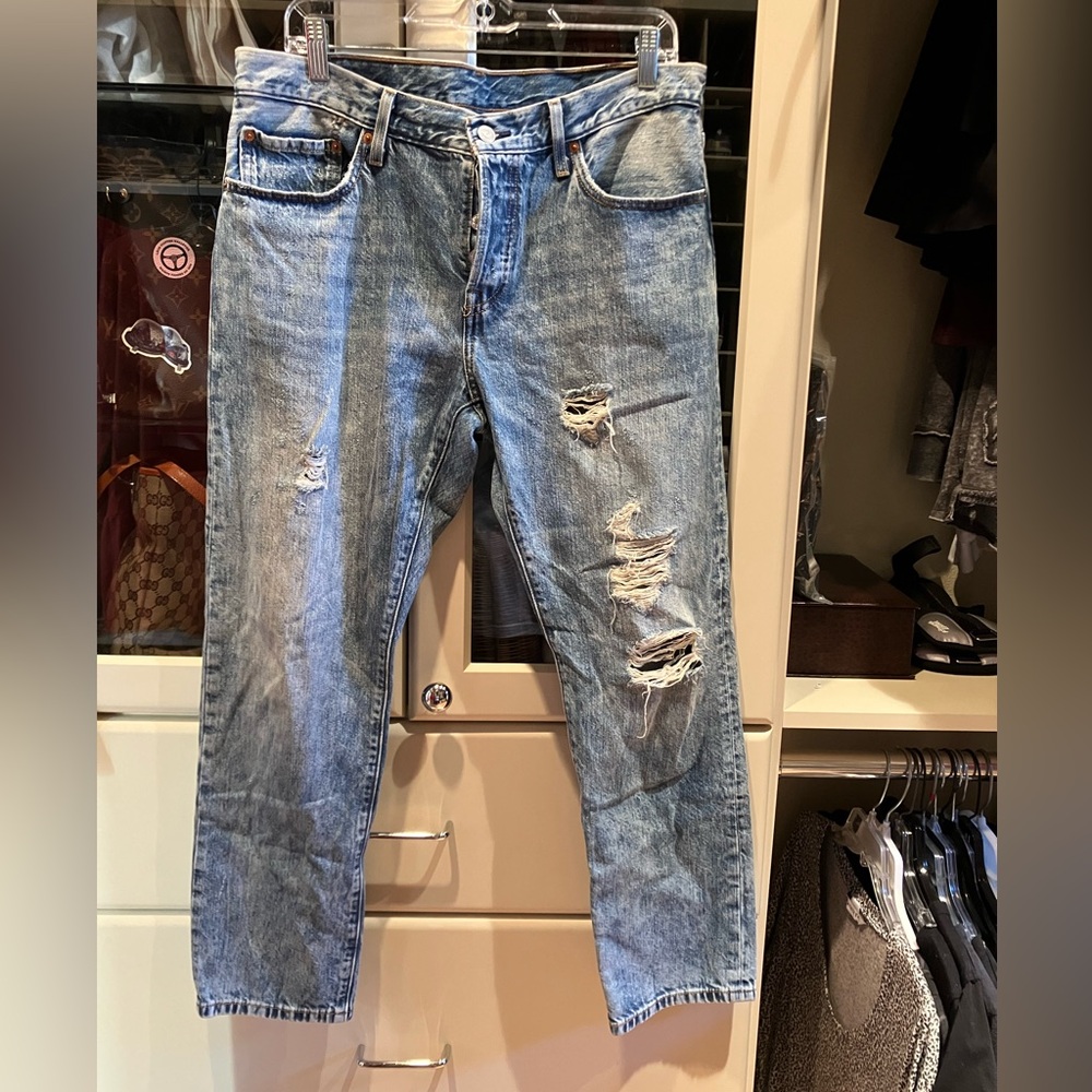 Levi’s 501, button fly, baggy fit, ripped jeans